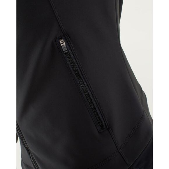 Lululemon Keep It Up Weather Resistant Softshell Jacket in Black size 4 - Picture 16 of 16